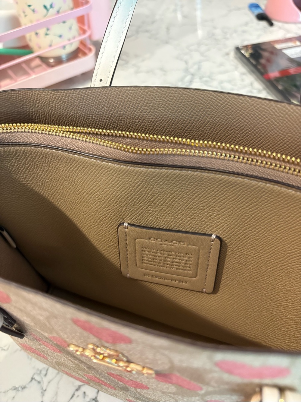 Coach Mollie Tote 25 in Signature Canvas with Pink Heart Print and White Straps - Picture 4 of 5